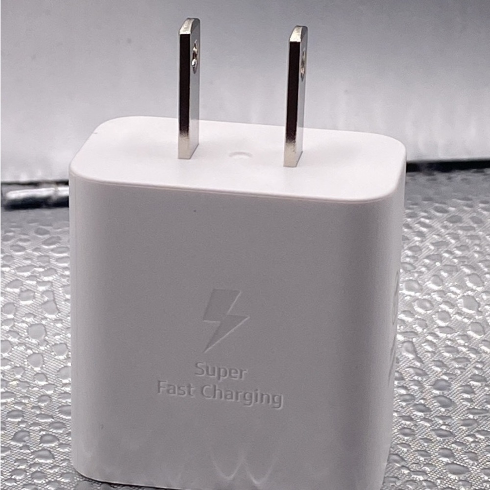 Samsung 25W Power Adapter in White